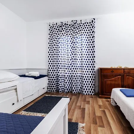 By The Sea Sutivan, Brac - 2851 Apartamento Sutivan