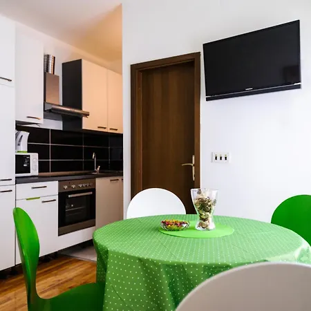 By The Sea Sutivan, Brac - 2851 شقة *